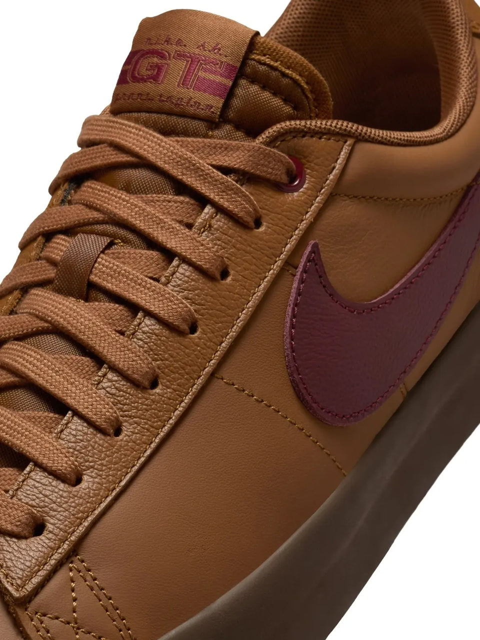 Nike BLAZER LOW PRO GT LIGHT BRITISH TAN/DARK TEAM RED