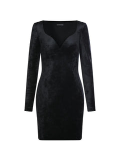 sweetheart-neck dress
