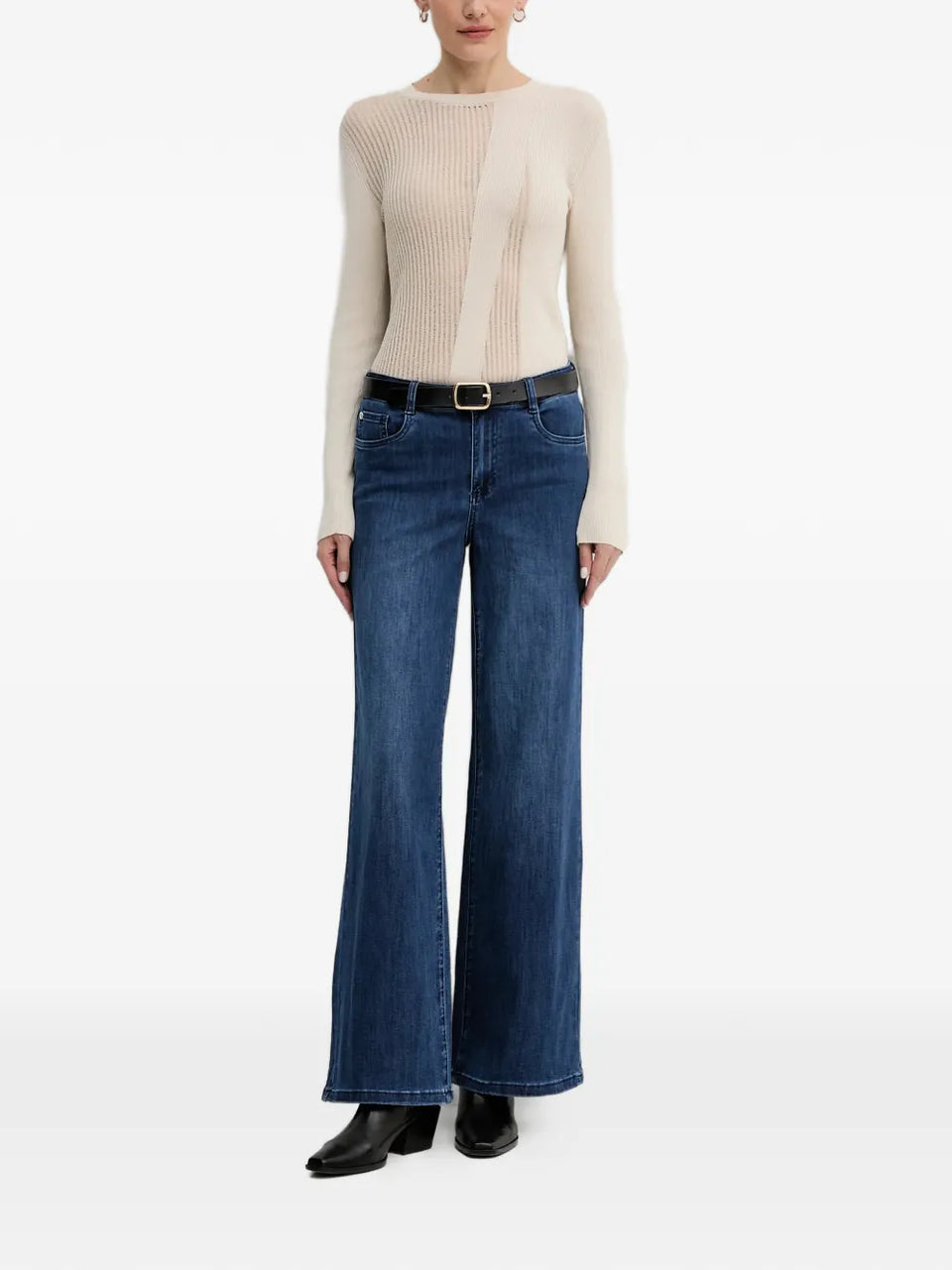 Wide-leg denim jeans