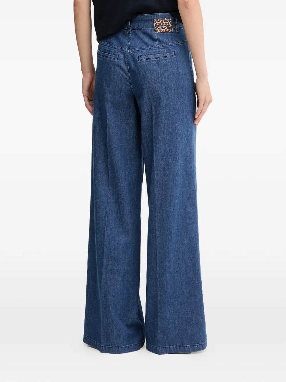 logo-patch wide-leg jeans
