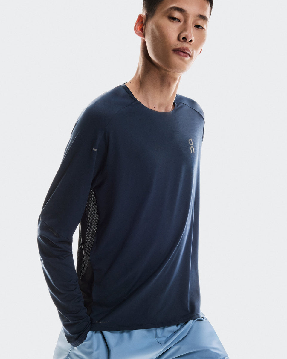 On Performance Long-T Navy Black