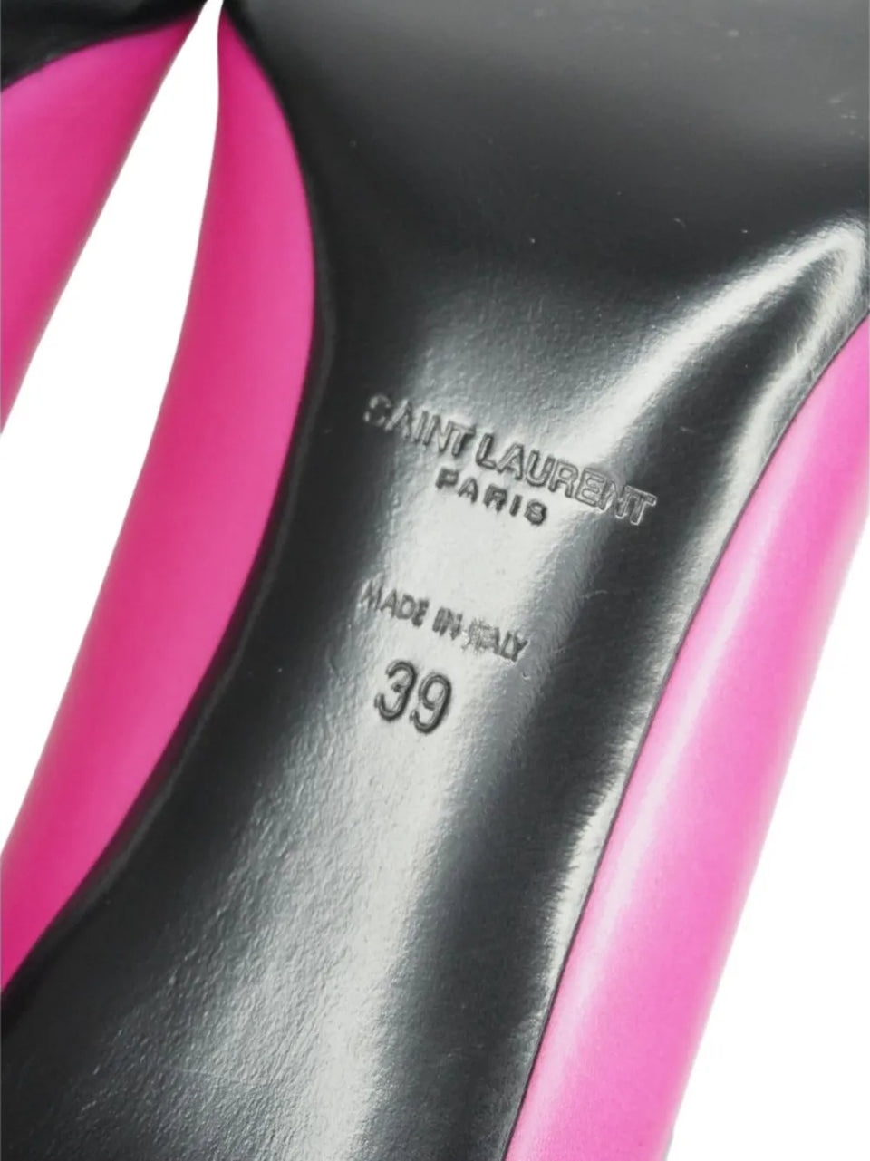stiletto pumps