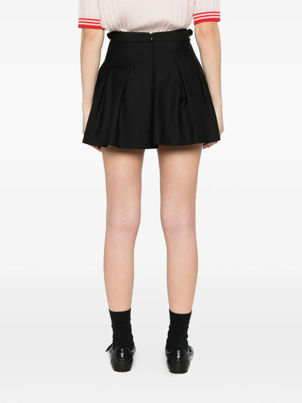 buckle pleated mini skirt
