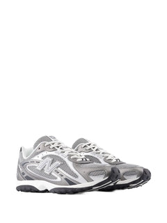 204L logo panelled sneakers