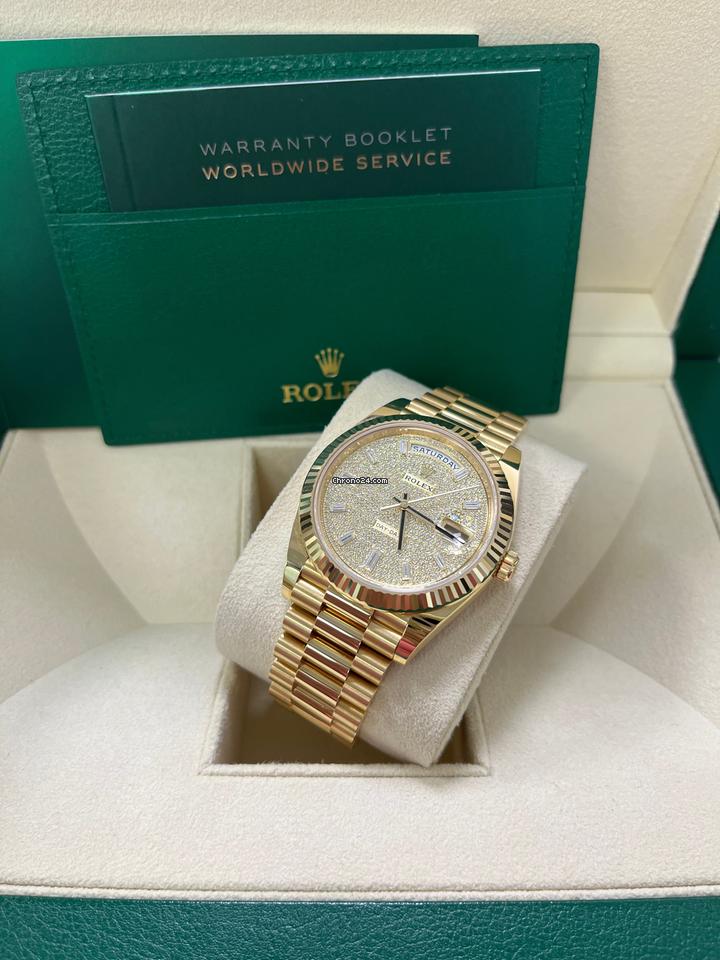 Rolex | Day-Date | 228238 | Yellow gold | Yellow gold | Automatic