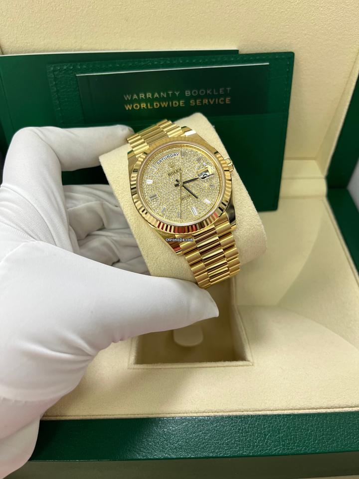 Rolex | Day-Date | 228238 | Yellow gold | Yellow gold | Automatic