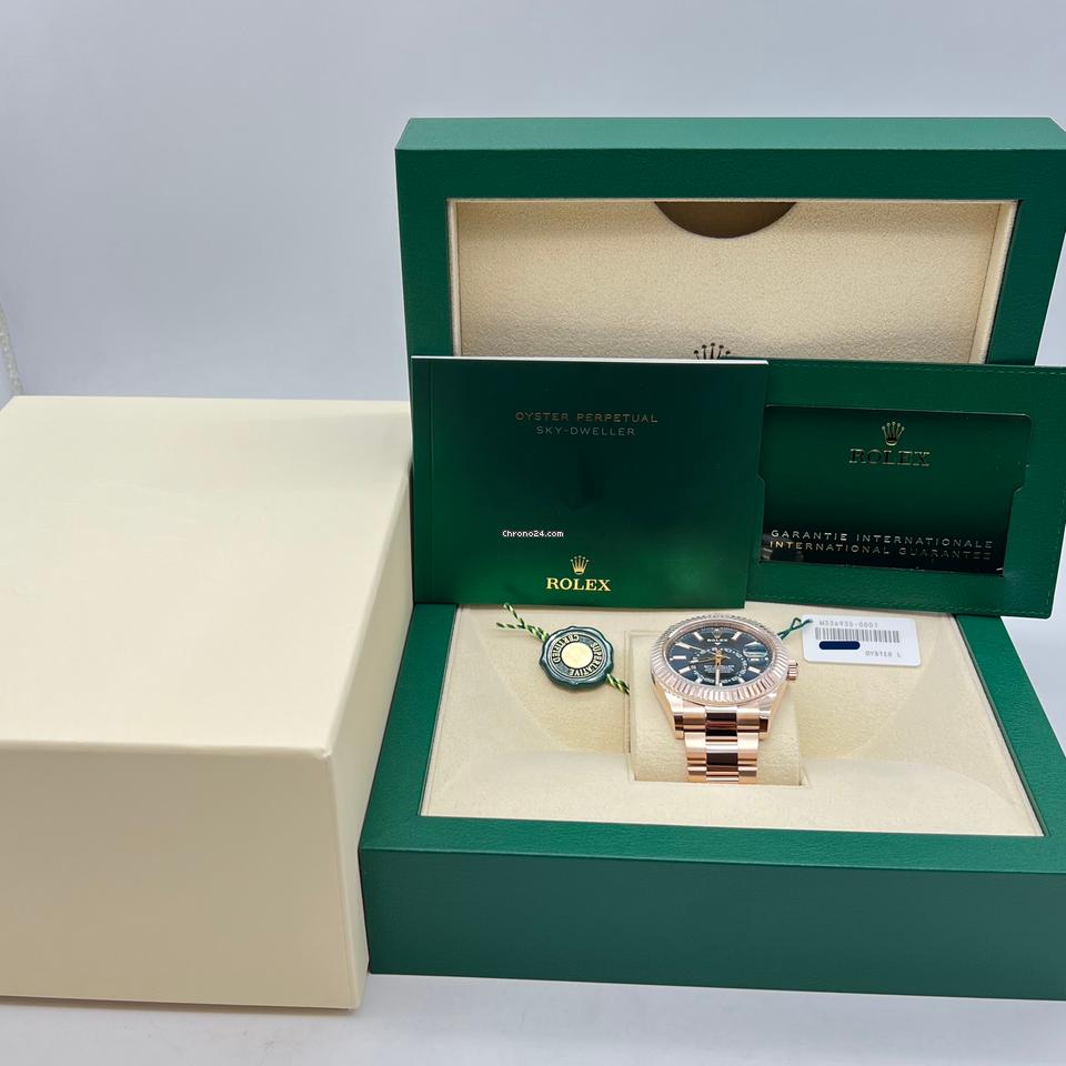 Rolex | Sky-Dweller | 326935 | Rose gold | 42 mm | Rose gold | Blue | Automatic