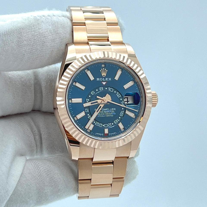 Rolex | Sky-Dweller | 326935 | Rose gold | 42 mm | Rose gold | Blue | Automatic