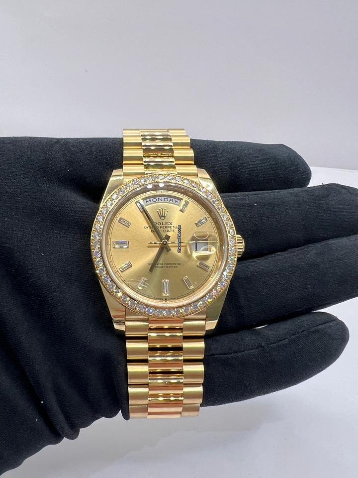 Rolex | Day-Date | 228348RBR | Yellow gold | 40 x 48 mm | Yellow gold | Gold | Automatic
