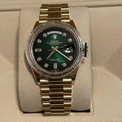 Rolex | Day-Date | 128238-0069 Unworn Green Ombré Diamond Dial | Yellow gold | 36 x 43 mm | Yellow gold | Green | Manual winding
