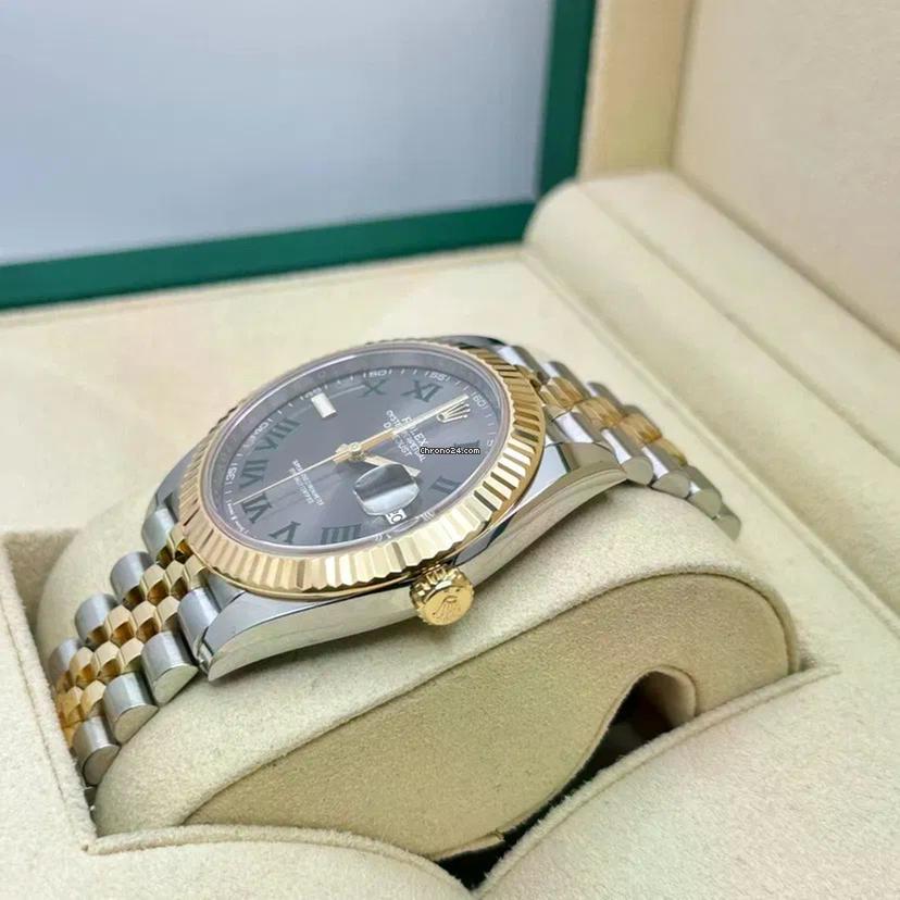 Rolex | Datejust | 126333 | Gold/Steel | 41 mm | Gold/Steel | Red | Automatic