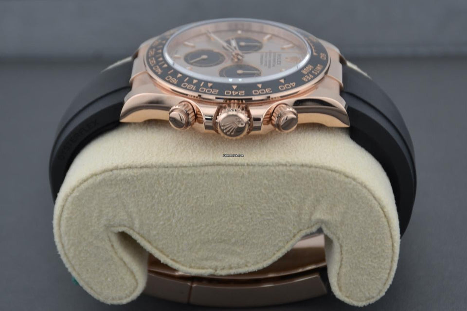Rolex | Daytona | 126515LN | Rose gold | 40 mm | Rubber | Gold | Automatic