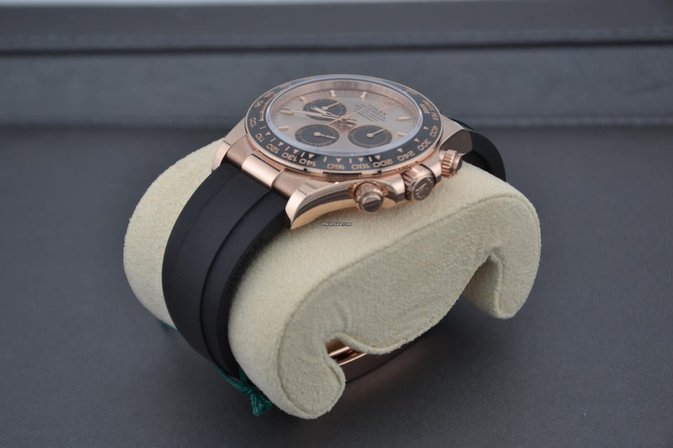 Rolex | Daytona | 126515LN | Rose gold | 40 mm | Rubber | Gold | Automatic