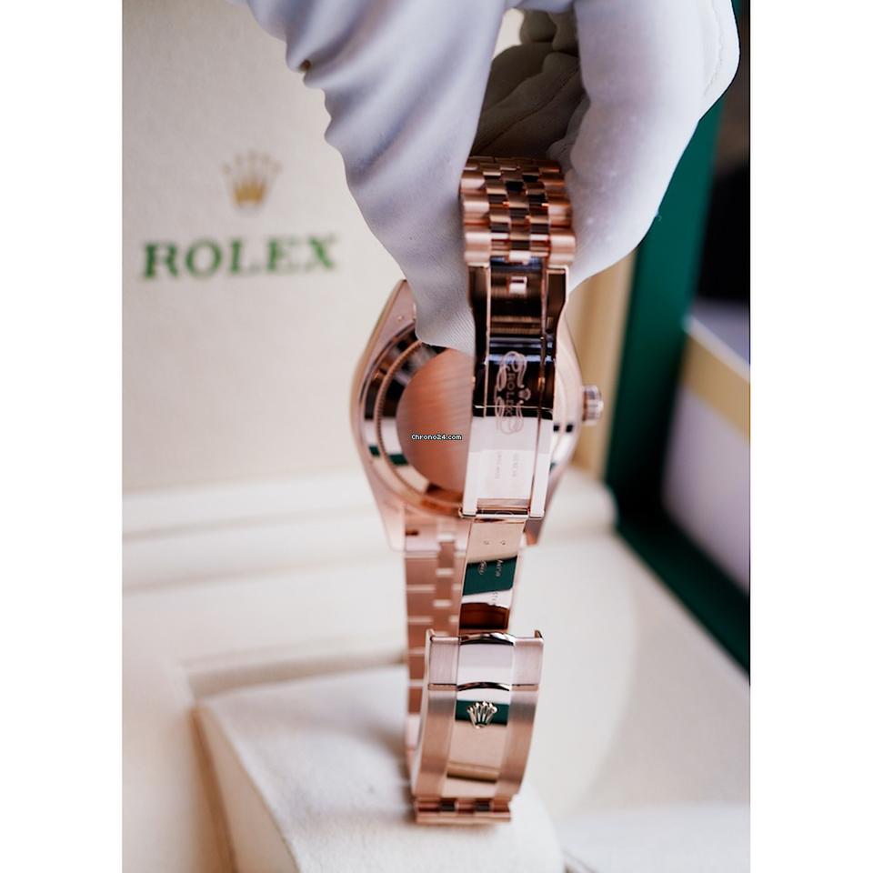 Rolex | Sky-Dweller | 336935-0005 | Rose gold | 42 mm | Rose gold | Blue | Automatic