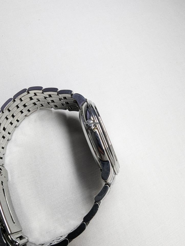 Omega De Ville