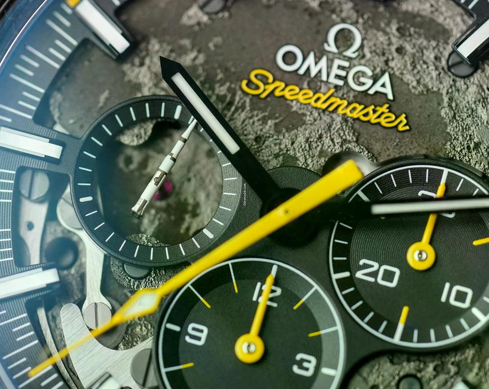 Omega Speedmaster Dark Side Of The Moon Apollo 8 Speedmaster 44mm 310.92.44.50.01.001 Rubber strap