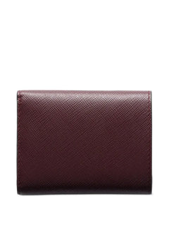 snap triangle leather wallet