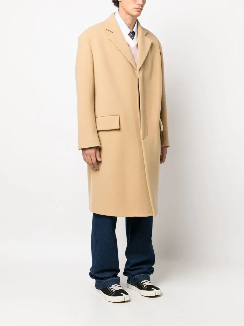 notched-lapels single-breasted coat