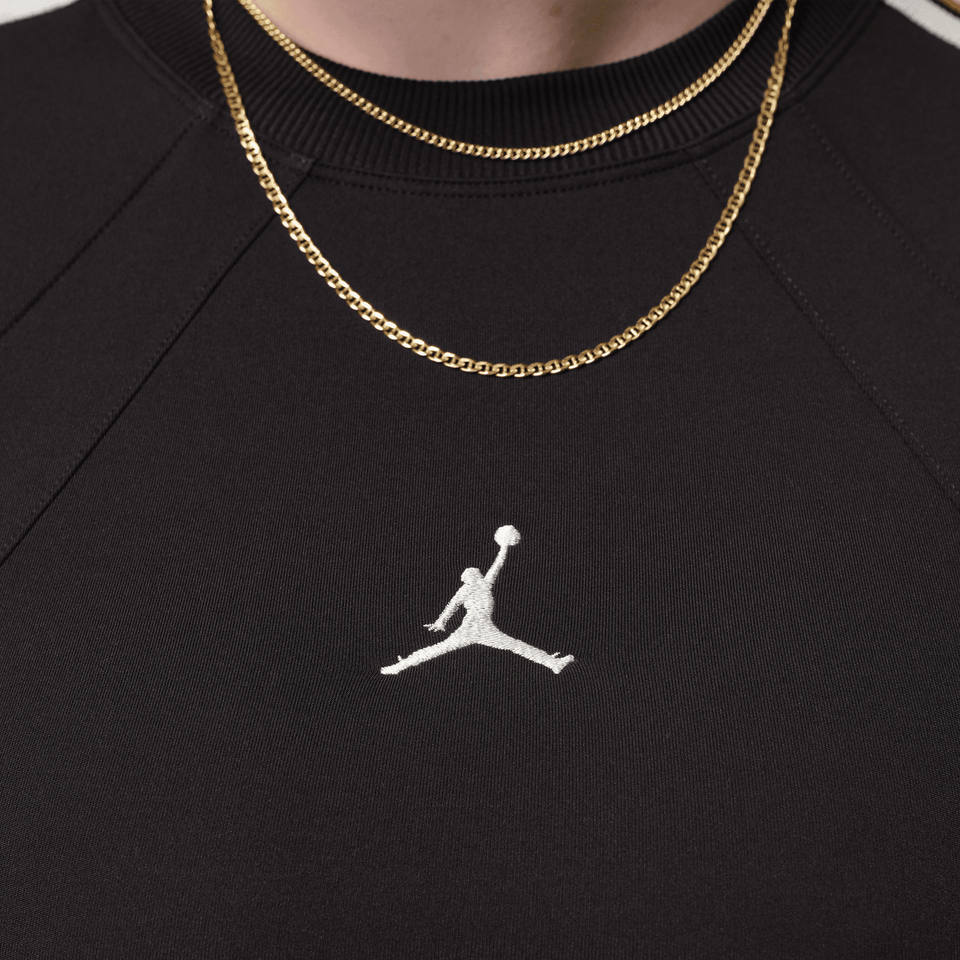 NIKE BROOKLYN LONG-SLEEVE DRESS { BLACK/ GYM RED/ SAIL