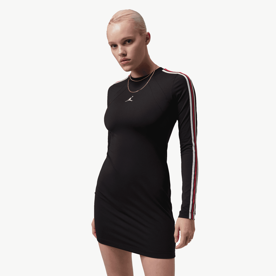 NIKE BROOKLYN LONG-SLEEVE DRESS { BLACK/ GYM RED/ SAIL