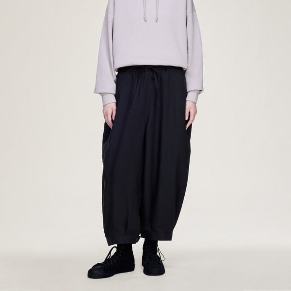 Y-3 CROPPED TOP FLARED SPORT UNIFORM TRACK PANTS { BLACK