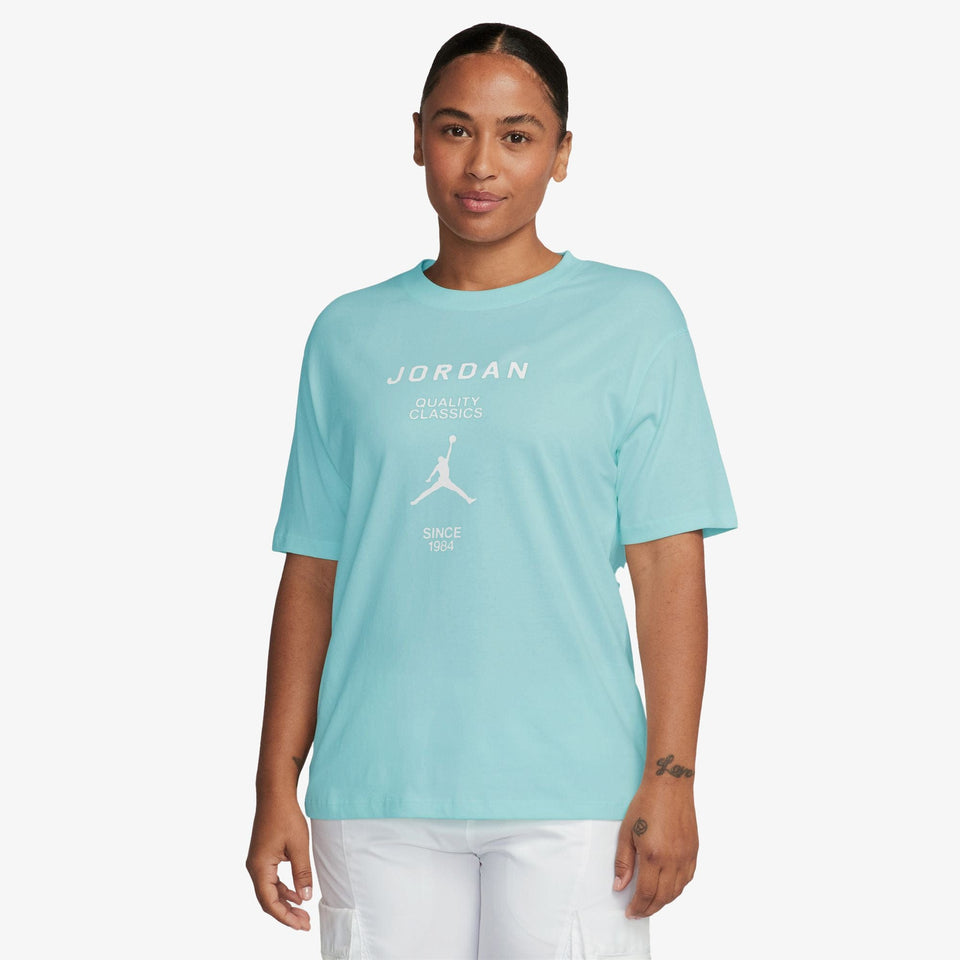 JORDAN GIRLFRIEND T-SHIRT { LIGHT DEW/WHITE