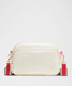 Lululemon Everywhere Crossbody Bag 2L *Striped Wordmark