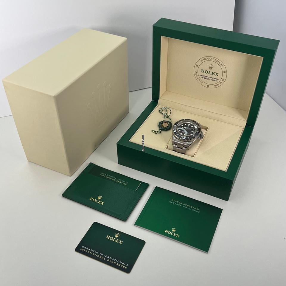 Rolex | Sea-Dweller | 126067 | Titanium | 50 mm | Titanium | Grey | Automatic