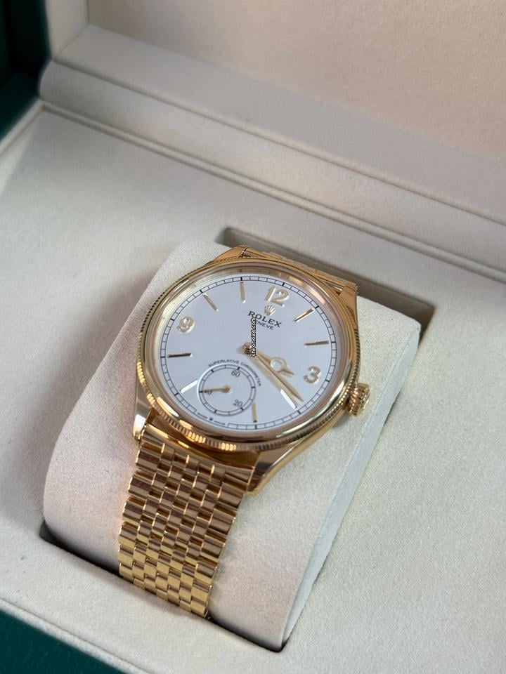 Rolex | 1908 | 52508 | Yellow gold | 39 mm | Yellow gold | Silver | Automatic