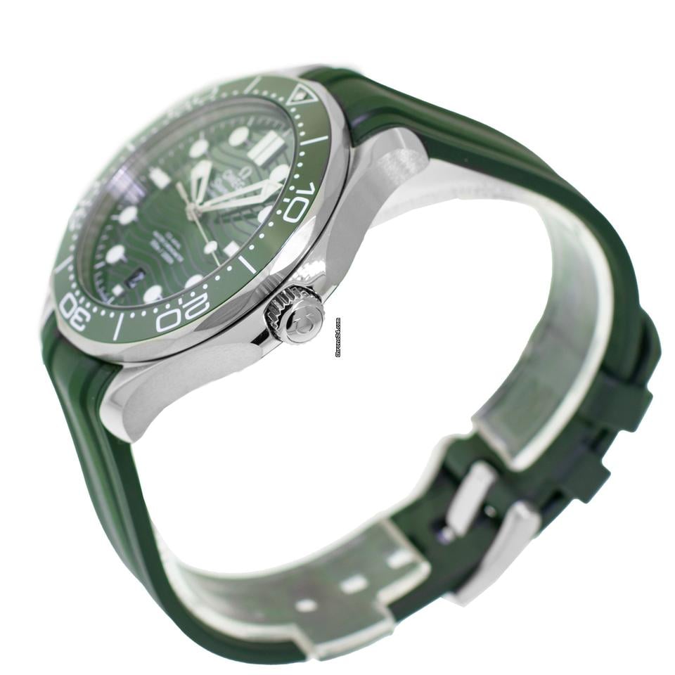 Omega Seamaster Diver 300 MStainless Steel Green Index Dial 210.32.42.20.01.001