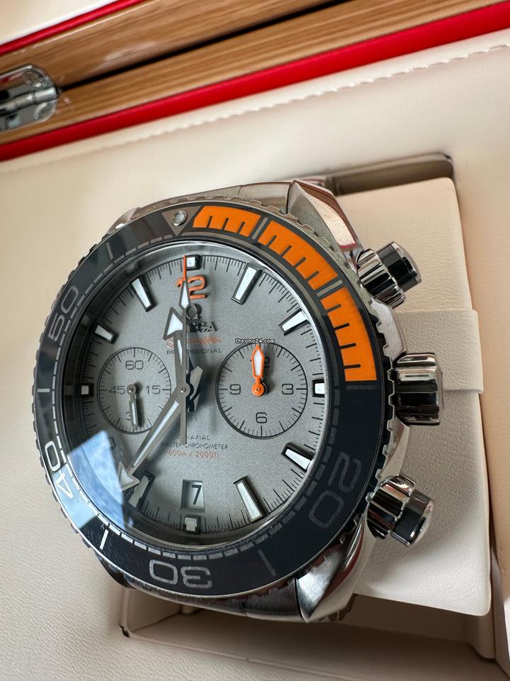 Omega Seamaster Planet Ocean Chronograph215.90.46.51.99.001