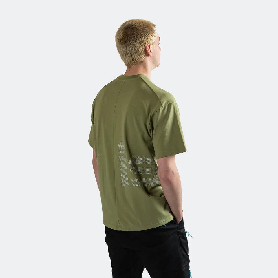 NIKE ISPA SS Tee - Alligator/Ghost Green