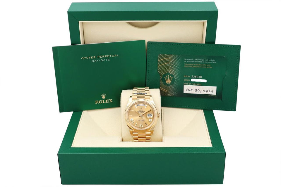 Rolex | Day-Date | 228238 | Yellow gold | 40 mm | Yellow gold | Gold | Automatic