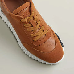 Bouncing sneaker