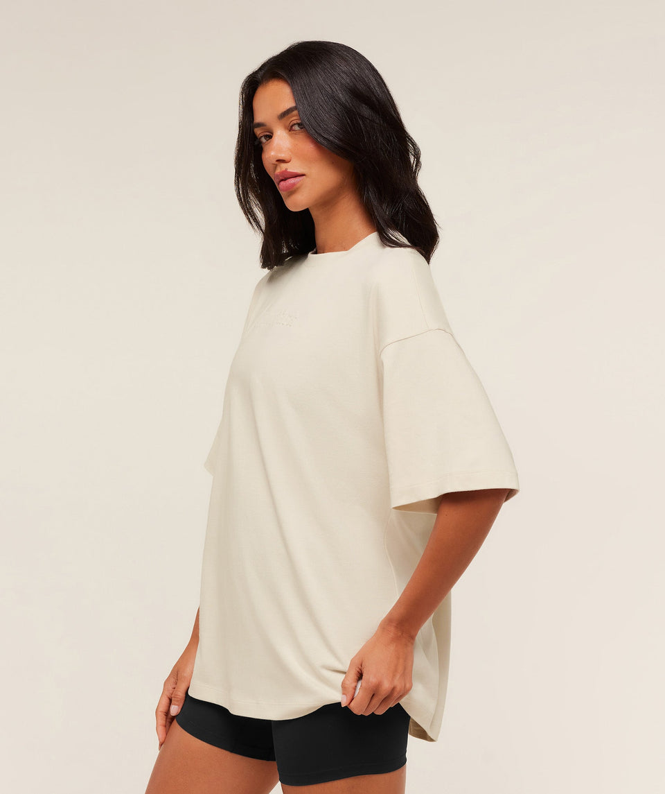 Gymshark Embossed Graphic Oversized T-Shirt - Oat White