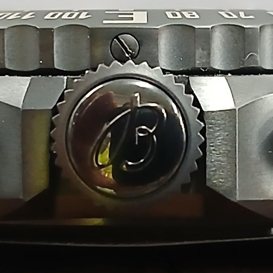 Breitling For Bentley Cockpit B50 Bentayga Stunning watch a must for the Bentley Enthusiast!