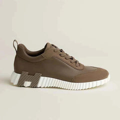 Bouncing sneaker