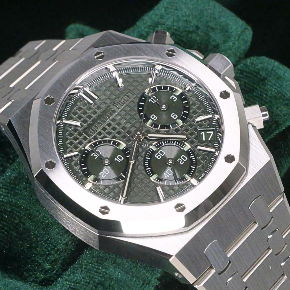 Audemars Piguet MINT COMPLETE SET Royal Oak Selfwinding Green Dial Stainless Steel Bracelet 26240 ST