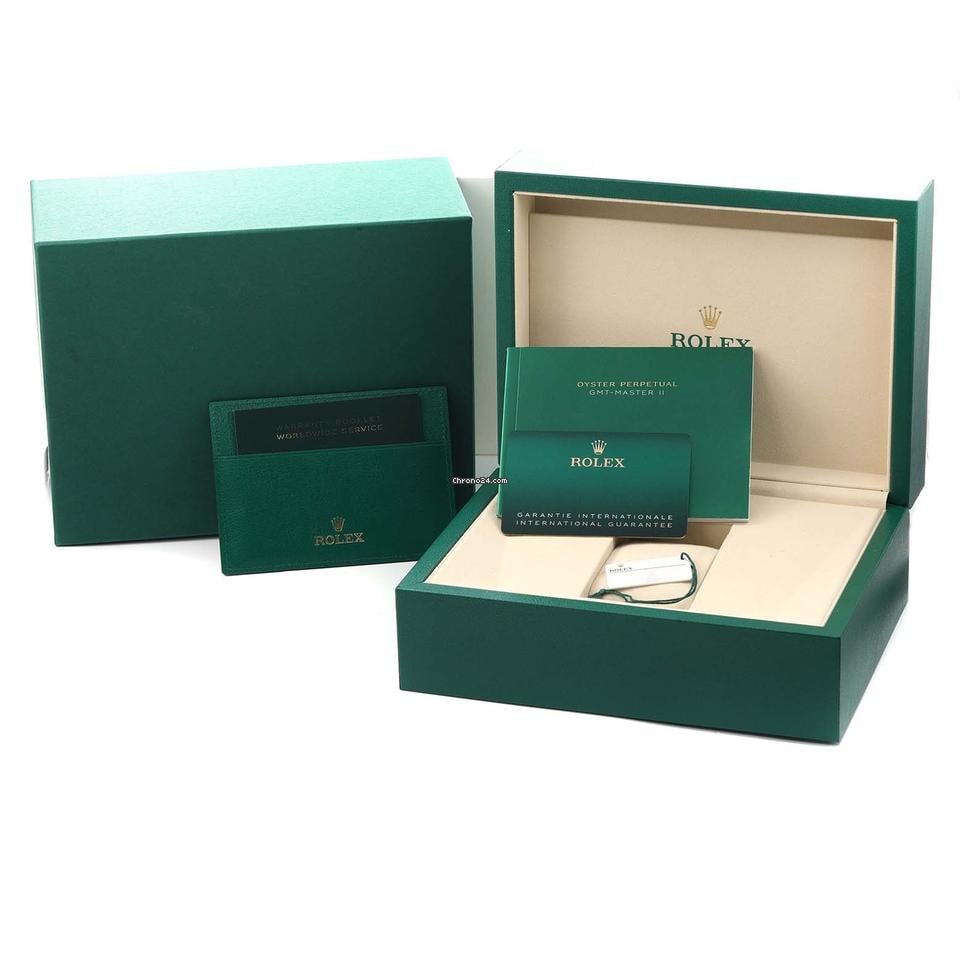 Rolex | GMT-Master II | 126729 | White gold | 40 mm | White gold | Green | Automatic