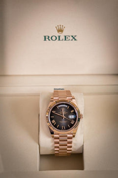 Rolex | Day-Date | Day-Date 40mm Slate Ombre Dial 228235 Rose Gold | Rose gold | 40 mm | Rose gold | Grey | Automatic