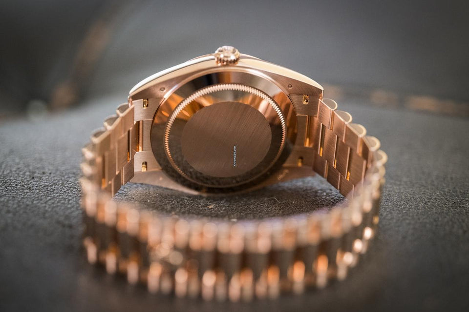 Rolex | Day-Date | Day-Date 40mm Slate Ombre Dial 228235 Rose Gold | Rose gold | 40 mm | Rose gold | Grey | Automatic
