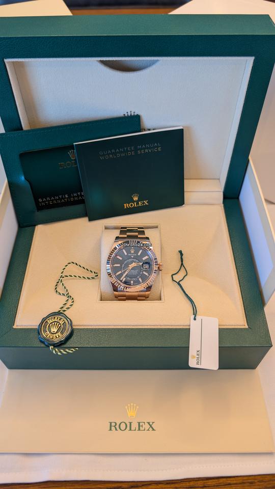 Rolex | Sky-Dweller | 336935 | 42 mm | Rose gold | Blue | Manual winding