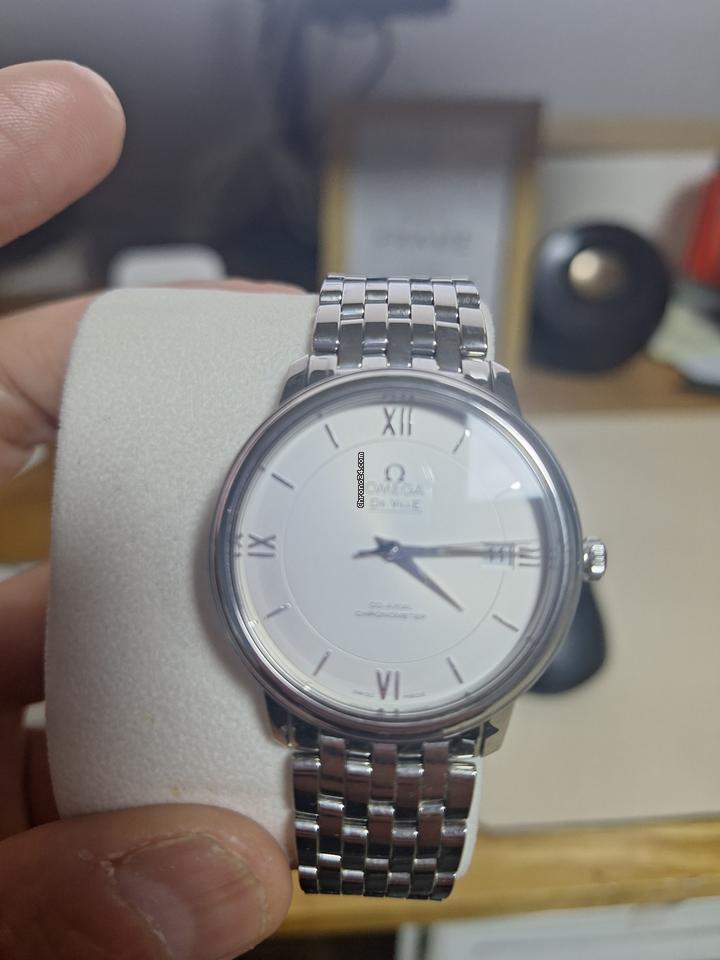 Omega De Ville