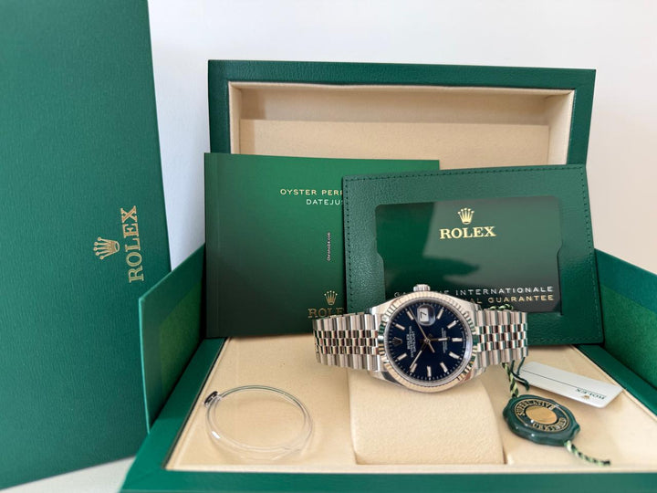 Rolex | Datejust | Rolex Datejust 36 Blue Dial 126234 | Gold/Steel | 36 mm | Steel | Blue | Automatic