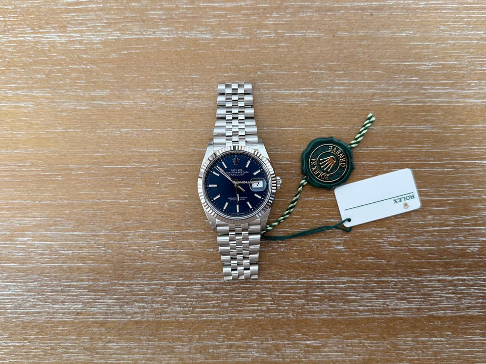 Rolex | Datejust | Rolex Datejust 36 Blue Dial 126234 | Gold/Steel | 36 mm | Steel | Blue | Automatic