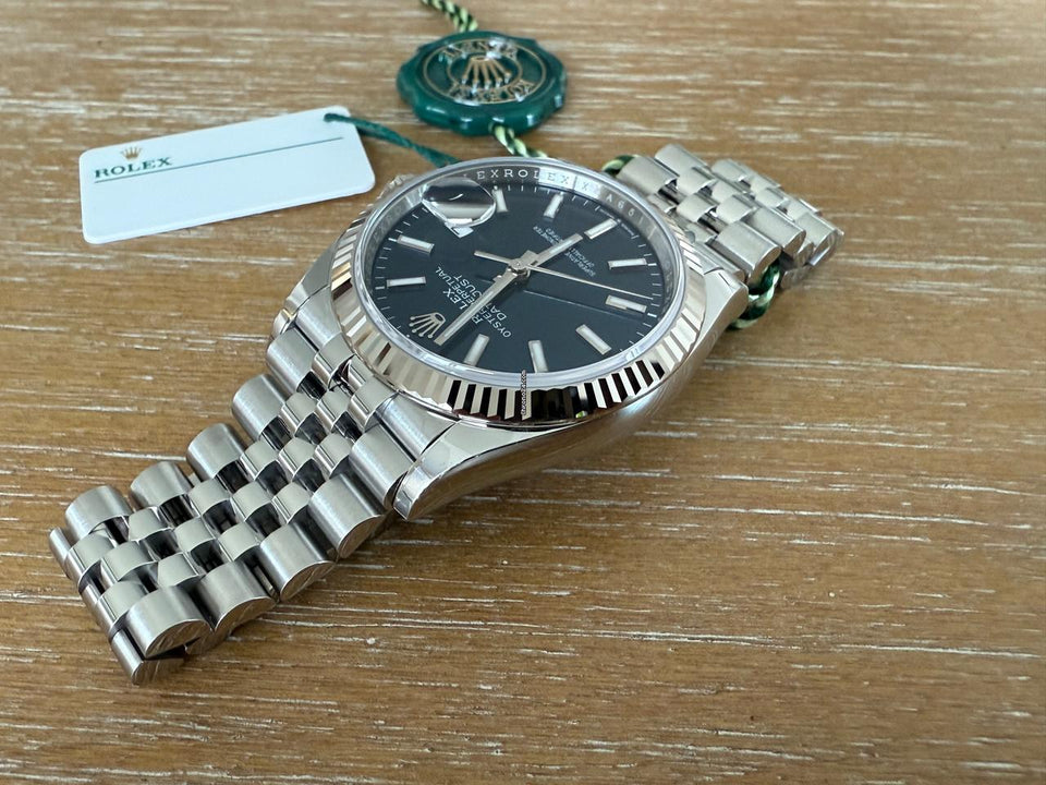 Rolex | Datejust | Rolex Datejust 36 Blue Dial 126234 | Gold/Steel | 36 mm | Steel | Blue | Automatic