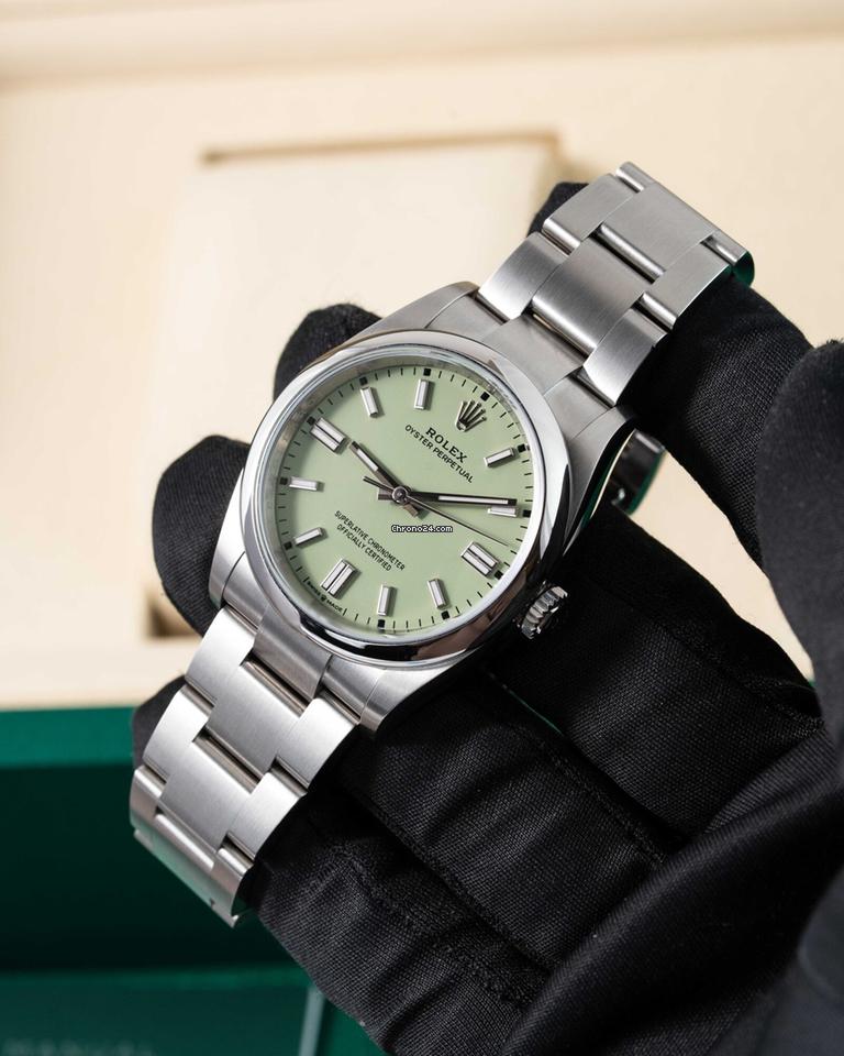Rolex | Oyster Perpetual | 126000 | Steel | 36 mm | Green | Automatic