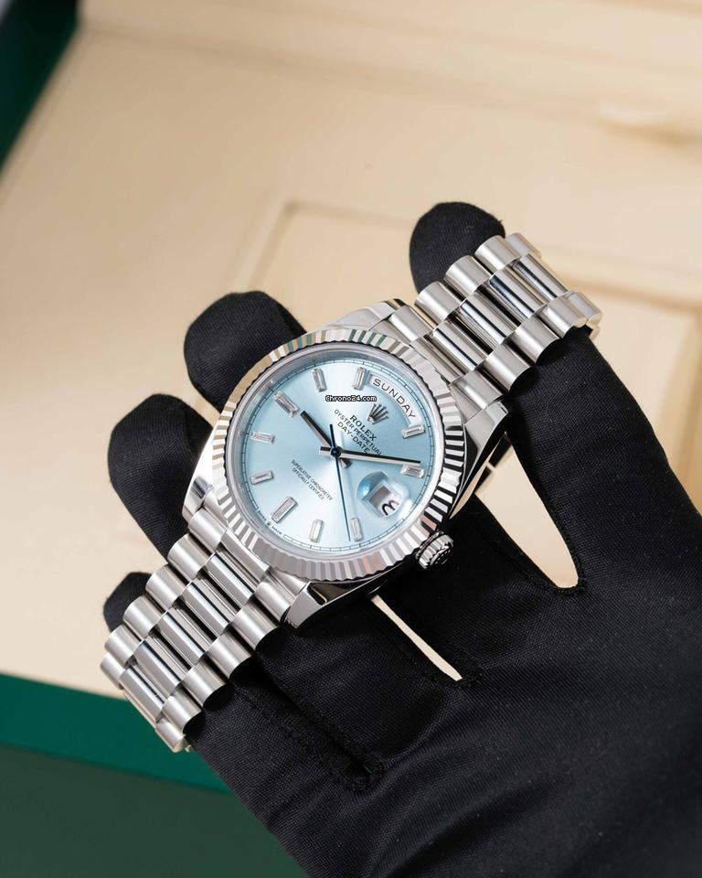 Rolex | Day-Date | 228236 | Platinum | 40 mm | Blue | Automatic
