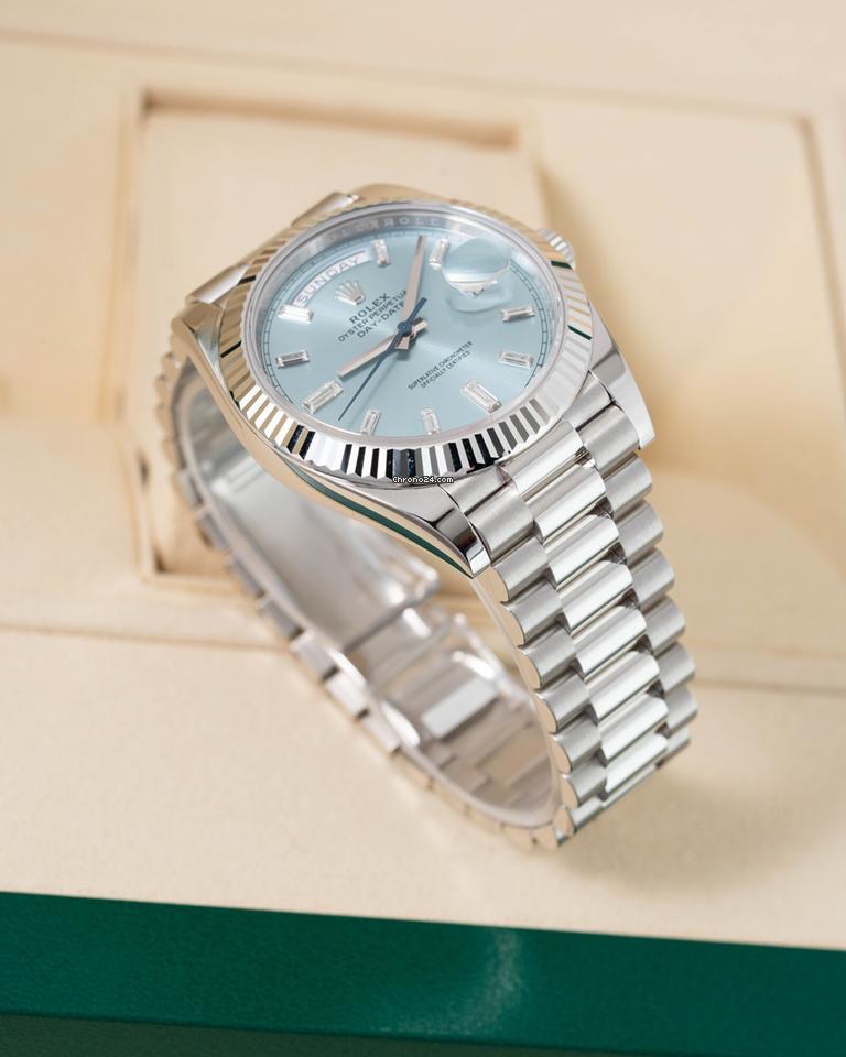 Rolex | Day-Date | 228236 | Platinum | 40 mm | Blue | Automatic