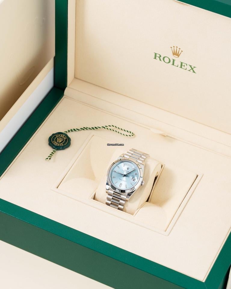 Rolex | Day-Date | 228236 | Platinum | 40 mm | Blue | Automatic